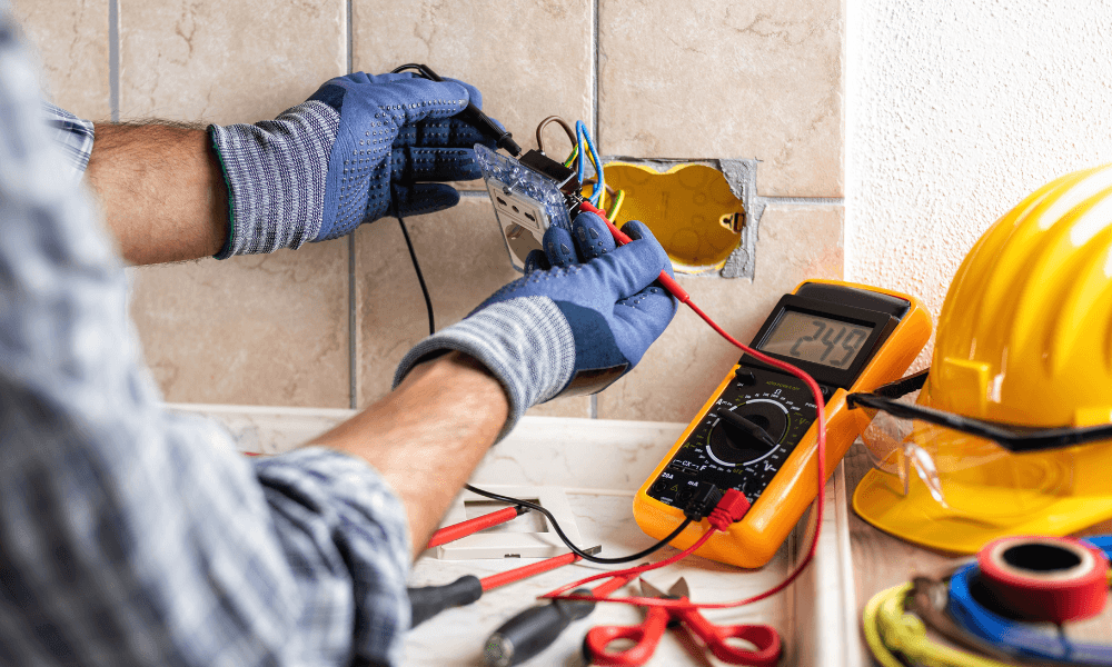 Elektrische Sicherheit gewährleisten durch die DGUV V3 Prüfung