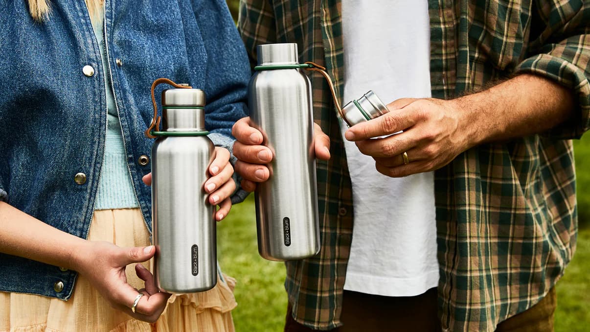Beat the Heat in Style: Essential Guide to Insulated Water Bottle Solutions for UAE Living